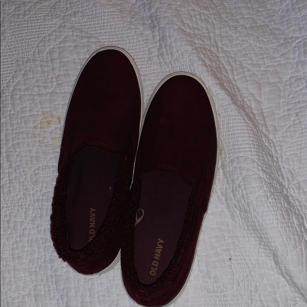 Maroon slip on